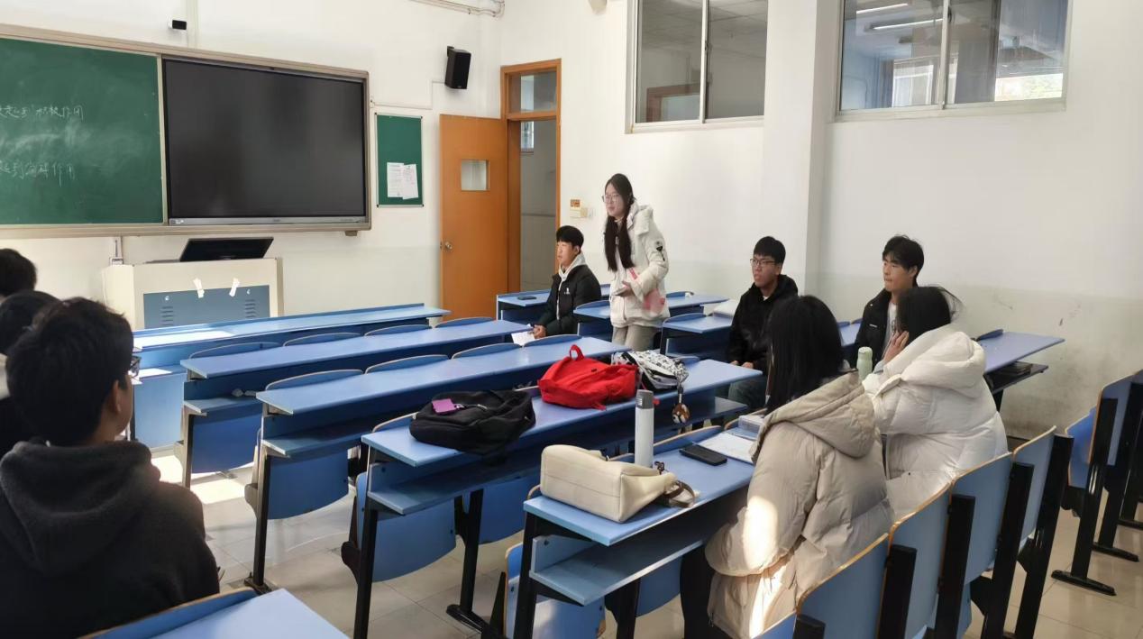 以辩促学，以思启智 —— 建工学院开展学纪学风辩论赛